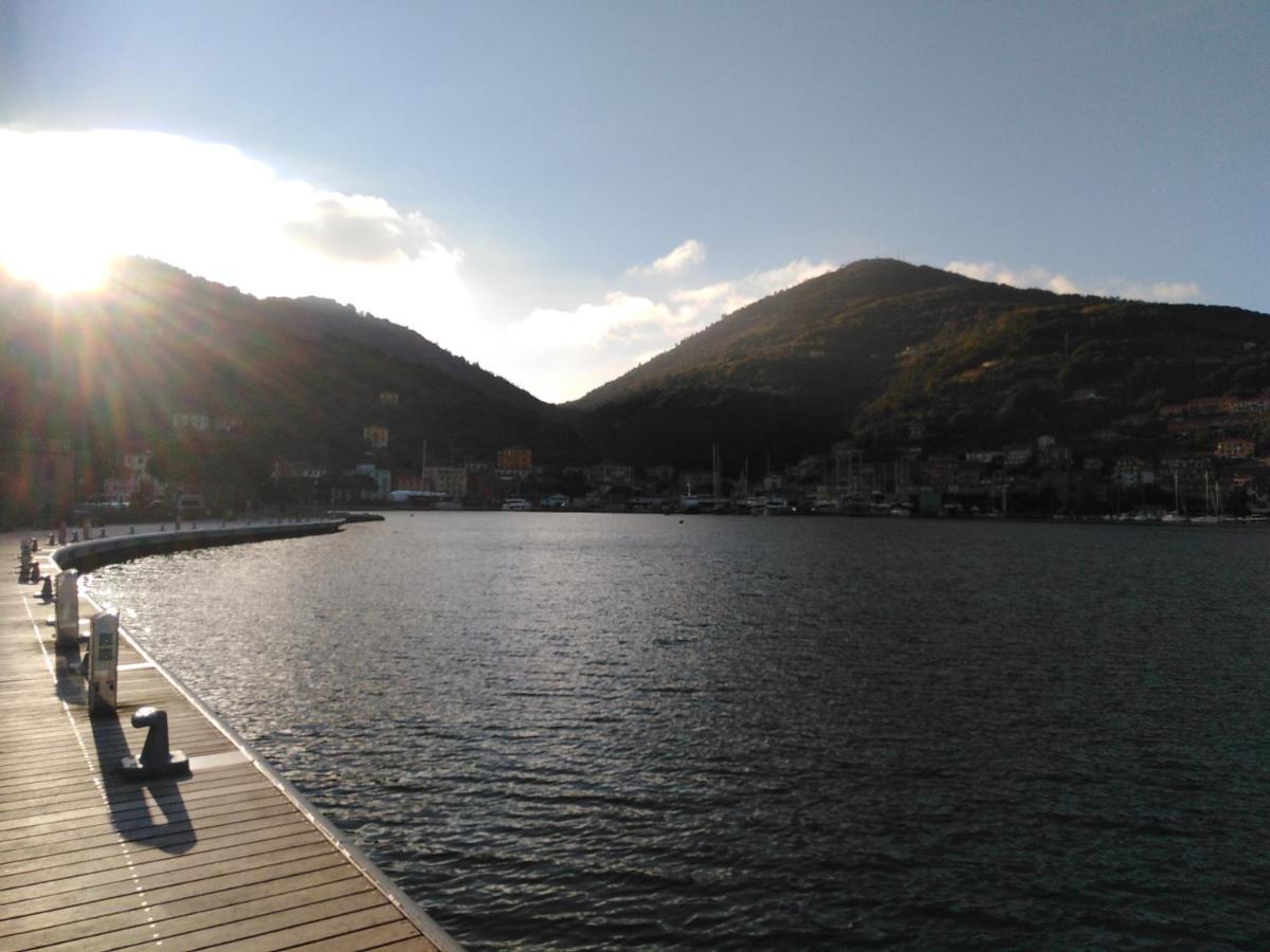 La Nuova Paranza - Le Grazie - Portovenere - Cinque Terre ポルトヴェーネレ エクステリア 写真